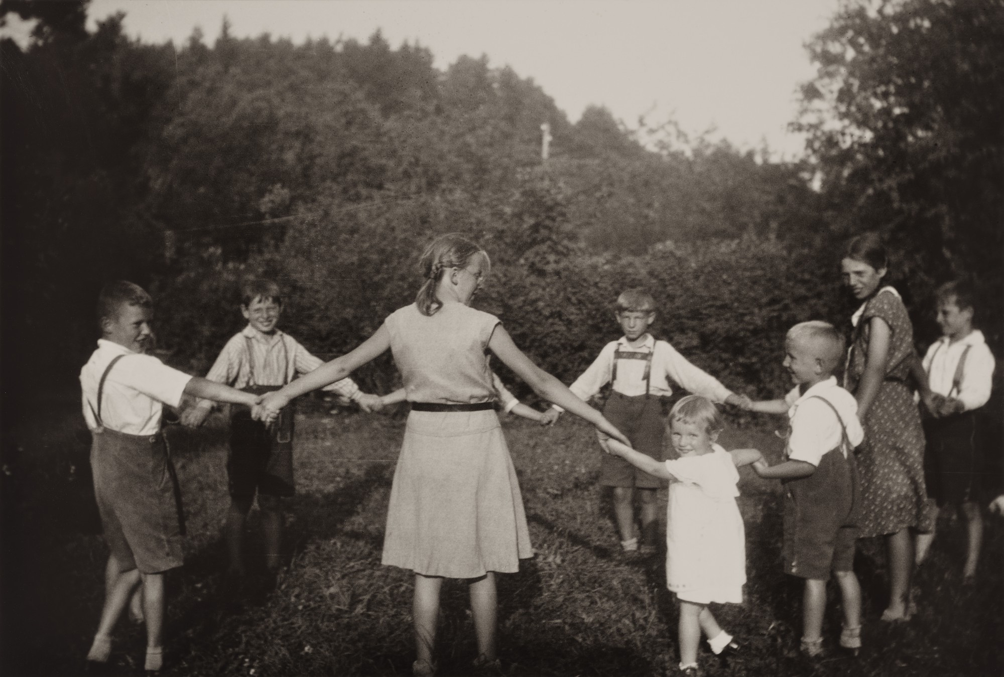 Ringelreihe, Billmuthausen, Mitte 1930er Jahre, Privatsammlung Ludloff